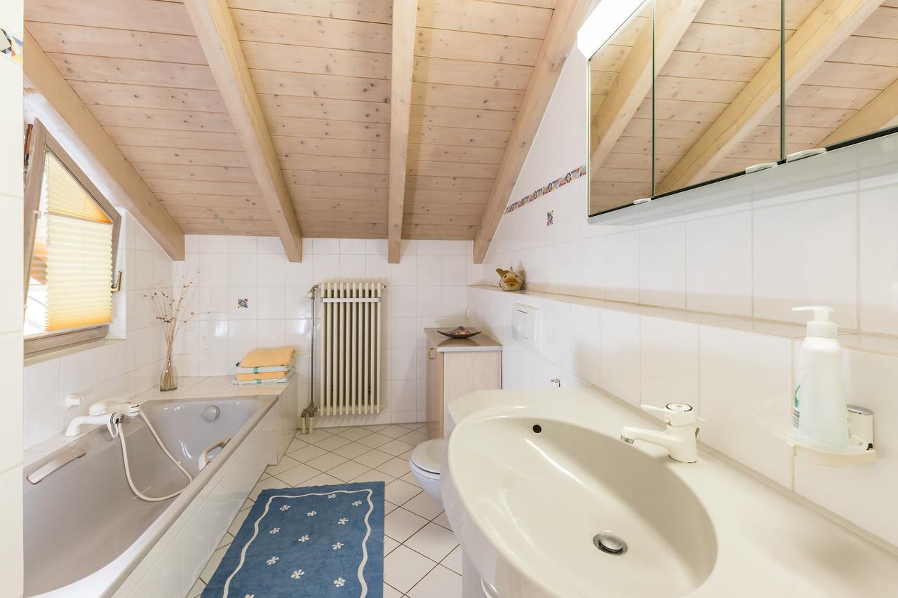 Gaestehaus Anita Gailingen Exteriör bild